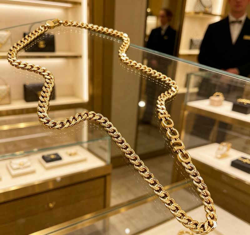 Gucci Necklace 09yxs11
